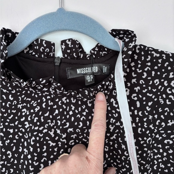 Misguided A Line Dress With High Neck in Black Leopard Print NWT Size 6 Lined - Picture 4 of 15